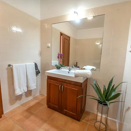 The Art House Villa Tomar