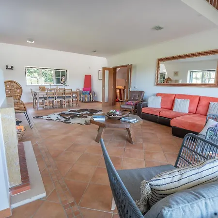 The Art House Villa Serra