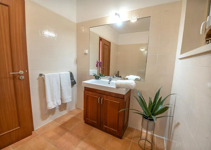 The Art House Villa Tomar