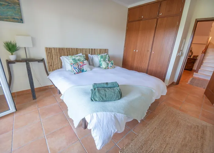 Вилла The Art House