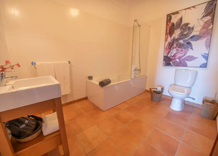 Вилла The Art House